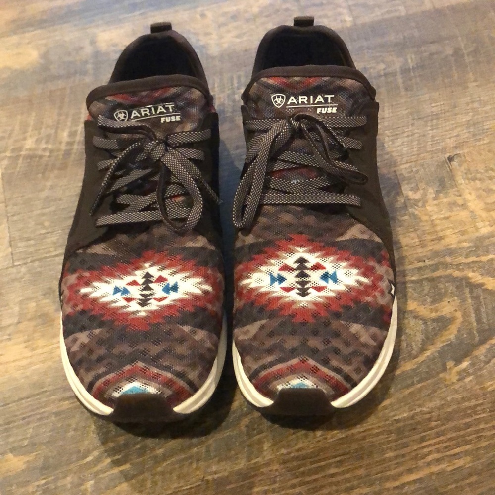 Women’s brown ariat fuse